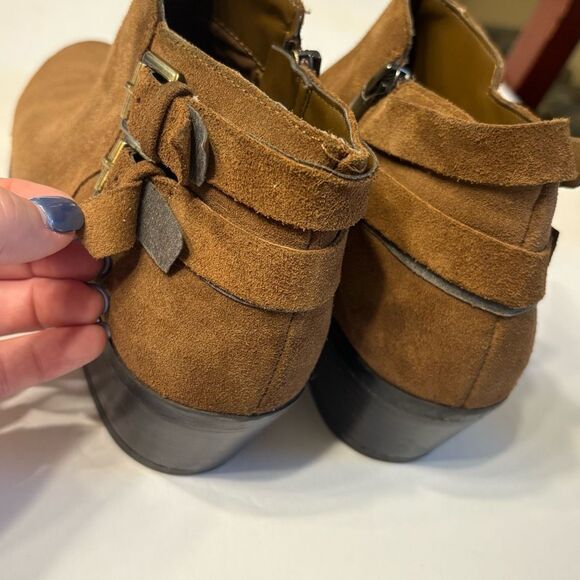 Sam Edelman Petal Ankle Bootie Brown Suede Buckle Zip Ankle Boot Size 7 - Picture 9 of 12